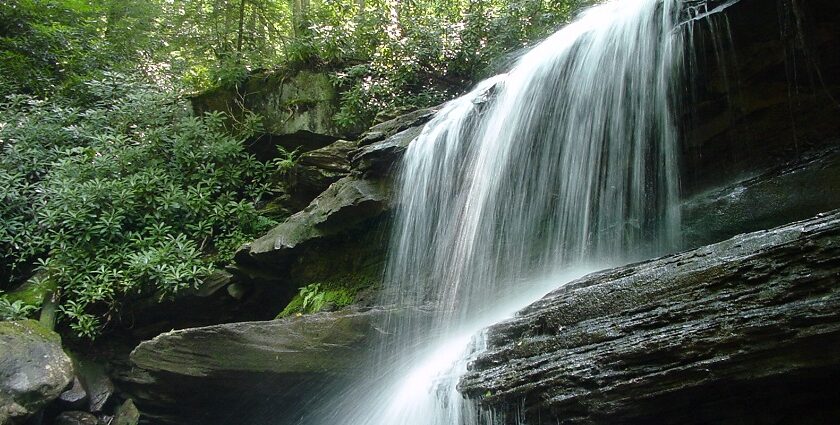 Suruli Falls